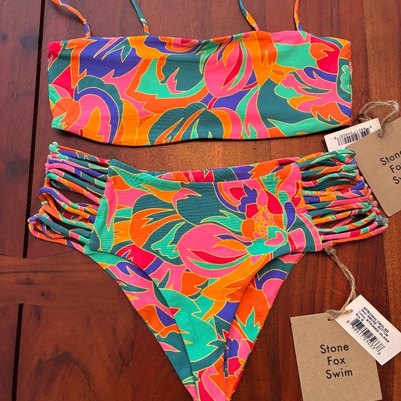NWT Stone Fox Swim 2 piece set in Stained Glass print Bliss top & Simone bikini - Picture 1 of 16